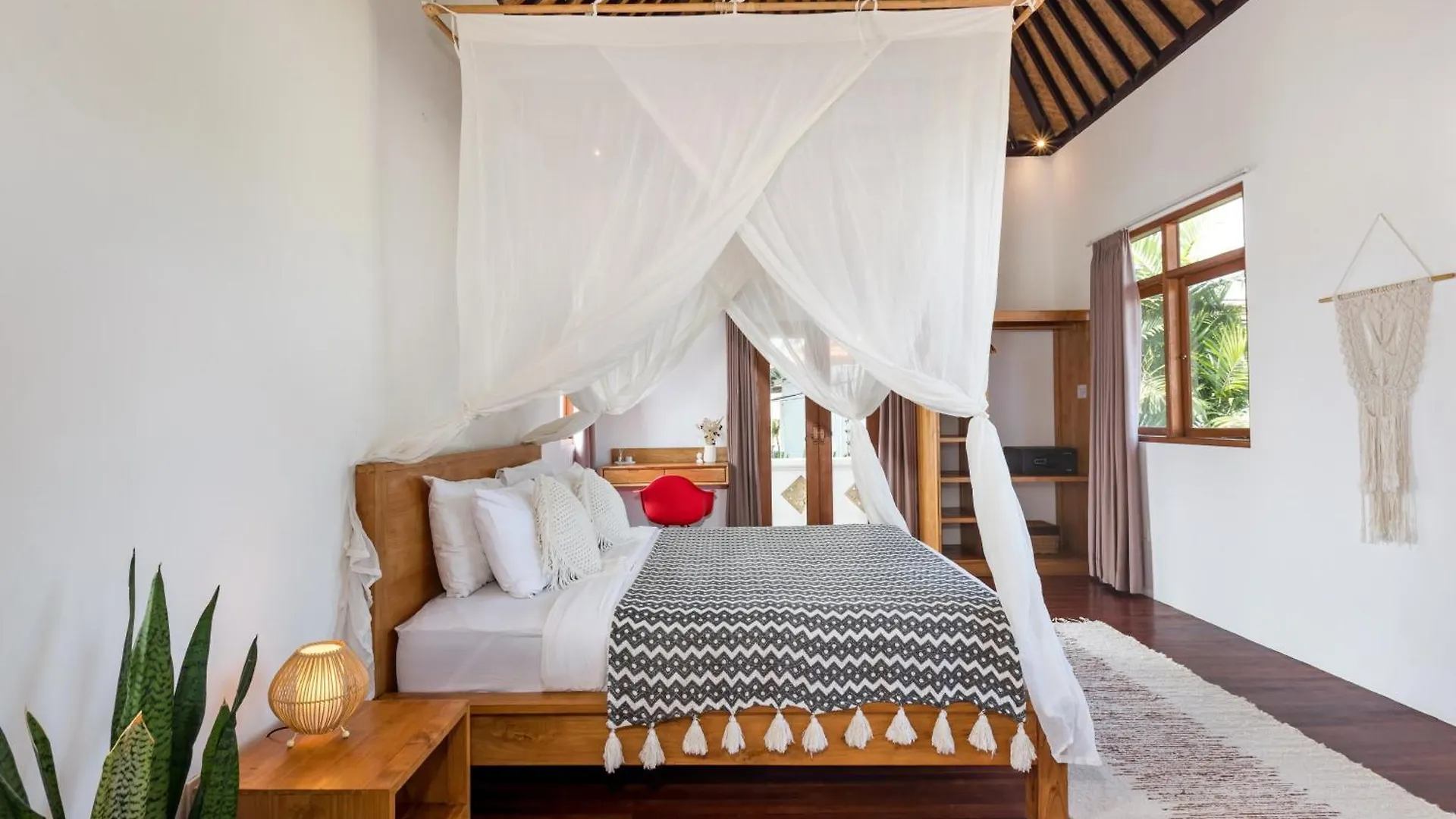 Unicorn Shelter Villa Seminyak
