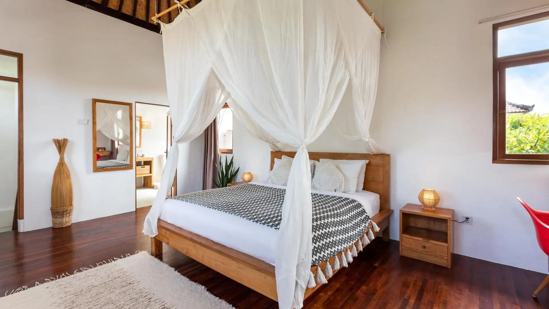 Unicorn Shelter Villa Seminyak Indonesien