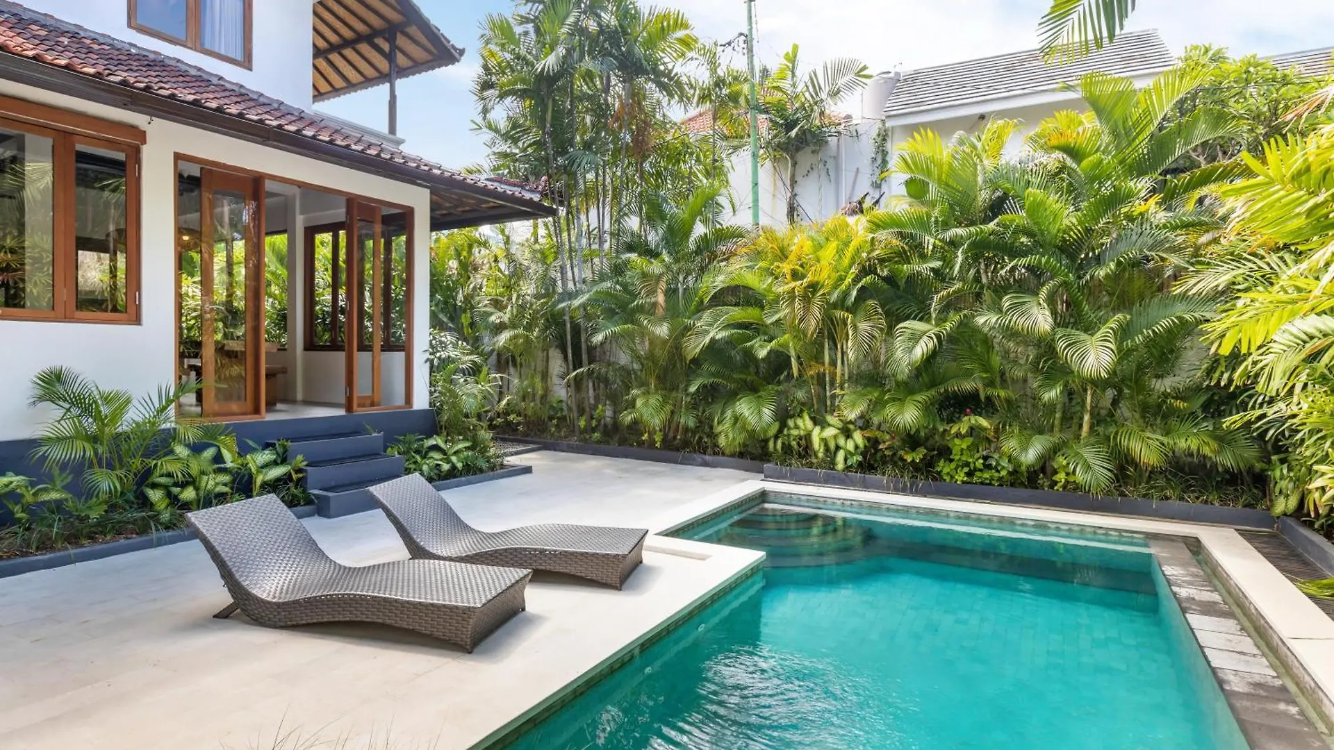 Unicorn Shelter Villa Seminyak  Seminyak (Bali)